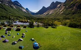 Trollstigen Camping And Gjestegard