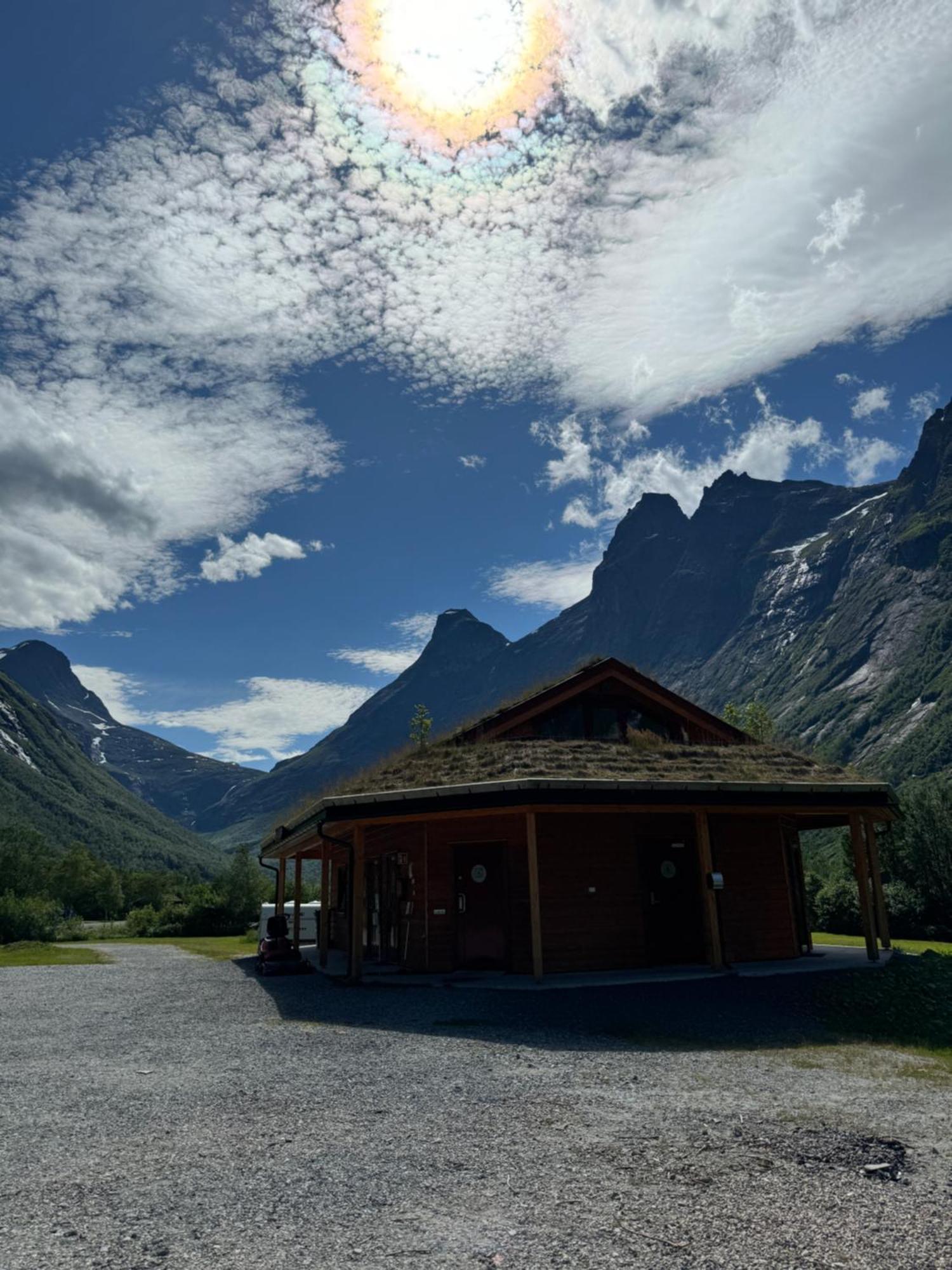 Trollstigen Camping And Gjestegard Åndalsnes Extérieur photo